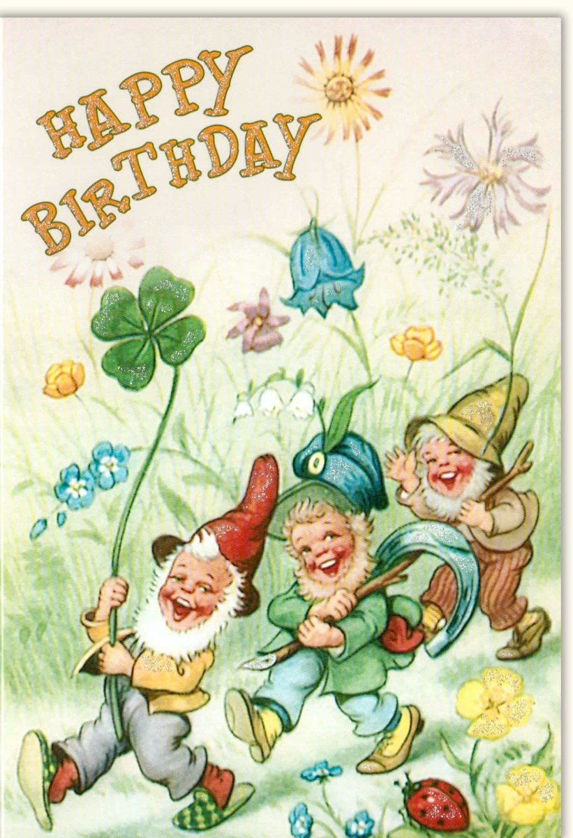 Geburtstagskarte für Kinder - Lustige Zwerge auf Wiesenparty, Bunte Happy Birthday Glückwunschkarte mit Kleeblatt, Blumen & Schmetterlingen, Niedliche Cartoon - Fantasy Illustration, Spaßige Grußkarte
