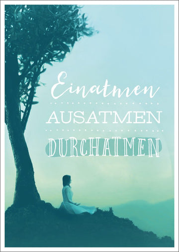 Geburtstagskarte - Weisheit & Entspannung: Meditations - Postkarte mit Atemübungen, Ruhe - Baum - Motiv, Frau & Blauem Himmel - Frieden & Balance