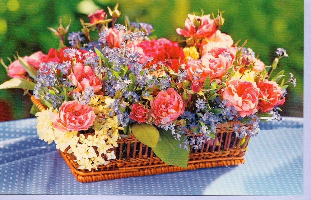 Grußkarte ohne text Korb Blumen Garten Tisch