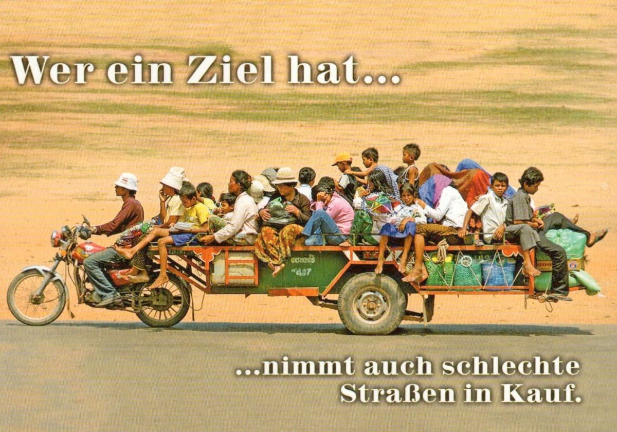 Motivations - Postkarte für Motorradfans - "Gemeinsam ans Ziel" - Humorvolle Spruchkarte mit Überladenen Motorrad, Gruppenreise Abenteuer, Ausdauer & Teamgeist, Belastbarkeit auf Straßenfahrt - Ideal für Gemeinschaft & Zielstrebigkeit