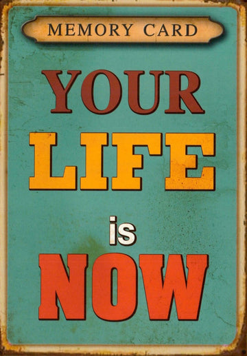 Motivations - Postkarte "Your Life is Now" - Inspirierendes Zitat, Vintage Retro Design in Grün & Orange, Englischer Text, Wanddeko Geschenk