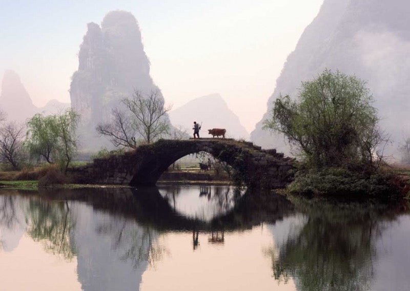 Postkarte Natur Landschaft Asien Ox Herding, Crossing the Bridge