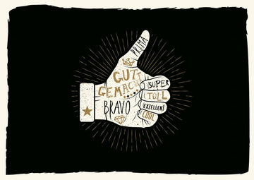 Postkarten Sprüche Daumen hoch Karte mit motivierenden Worten wie Prima Gut gemacht Super Toll Cool für Freunde Kollegen Familie zur Anerkennung und Motivation Schwarz Weiß Gold Design