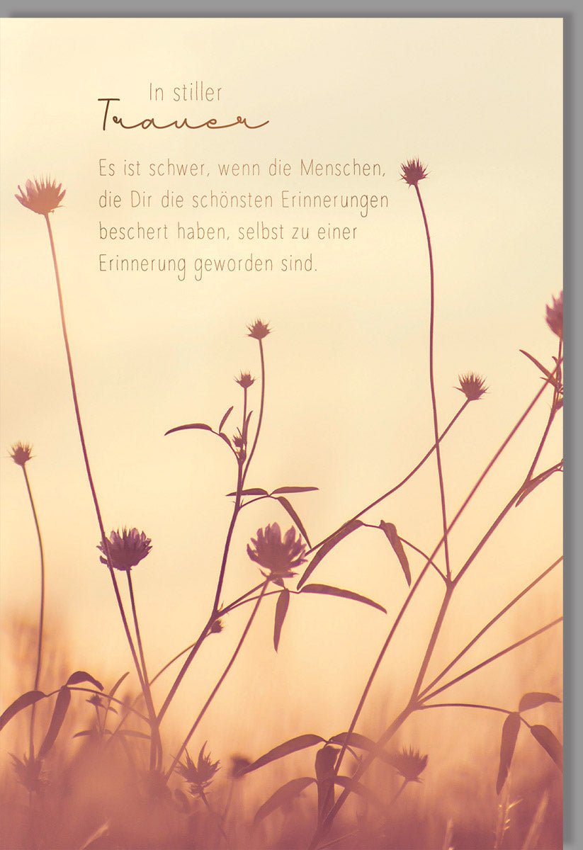 Trauerkarte mit Naturmotiv und Blumen - Elegante Beileidskarte in warmen Farbtönen mit brauner Metallicfolie, stilvolle Kondolenzkarte für Anteilnahme im Trauerfall, Abschied & Gedenken für Angehörige und Freunde