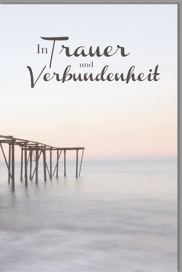 Trauerkarte zur Anteilnahme und Trost - Stiller Abschied am Steg, Wasser & Sonnenuntergang Motiv, Nachdenklichkeit & Frieden, Himmel in Pastell Rosa - Blau für Angehörige und Freunde