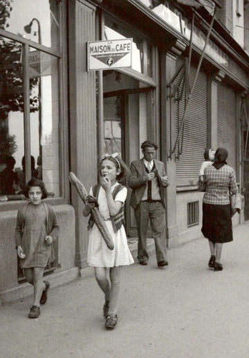 Vintage Retro Fotografie Postkarte - Schwarzweiß Kinder Alltagsszene, Französische Boulangerie Nostalgie, Unikat Grußkarte für Sammler & Geschenk, Blankokarte