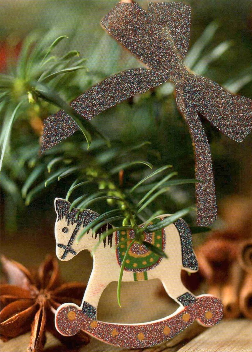 Weihnachtspostkarte Schaukelpferd Glimmer ohne Text