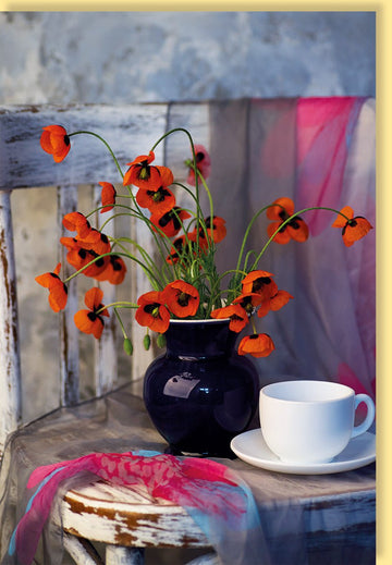 Frühlings - & Sommergruß Doppelkarte - Mohnblumen in Vase auf Tasse Motiv, Blanko Grußkarte für Geburtstag, Liebe & Dankeschön, Natur Blumen Dekoration, Rot Orange Grün, Ideal für Frauen & Männer