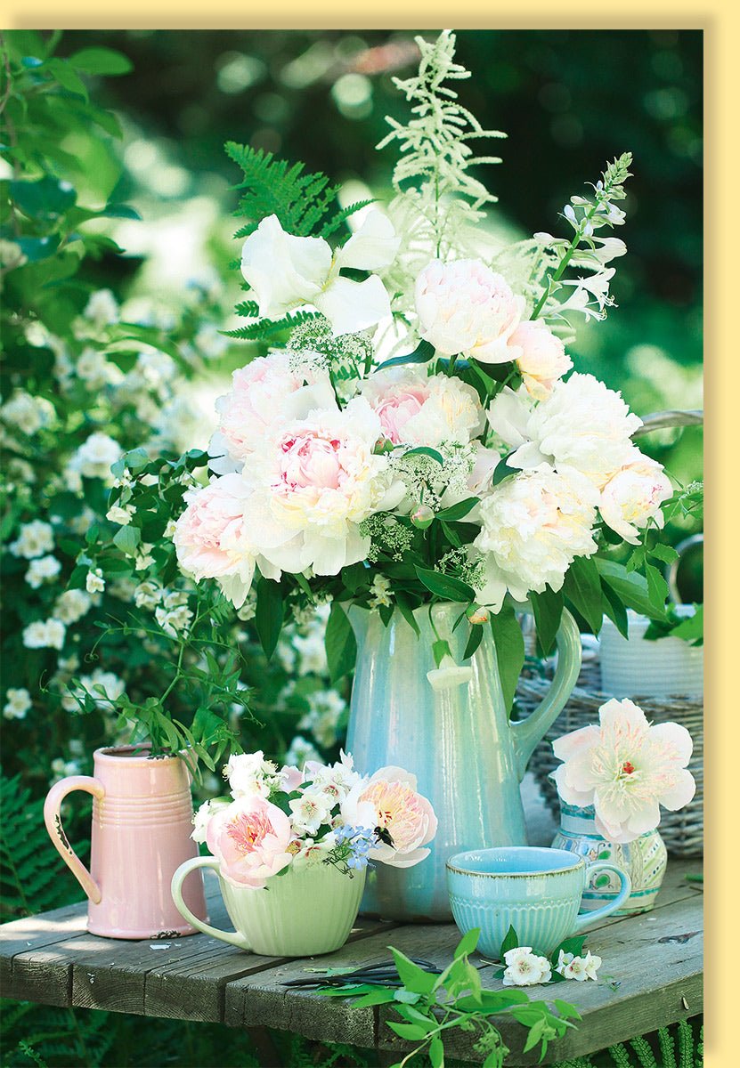 Geburtstags - & Hochzeits - Doppelkarte: Vintage Blumenkarte, Blankokarte mit Naturmotiv, Pastellfarben für Gartenliebhaber, Floristik Blumengruß, Ideal als Tischdekoration oder Geschenkidee, Romantische Postkarte in Rosa, Grün & Weiß