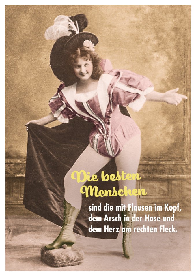 Geburtstagskarte - Lustige Vintage Postkarte mit schelmischer Frau, Spruch & Herz, Retro Humor im Kostüm mit Hut