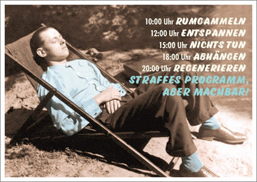 Geburtstagskarte - Lustige Vintage Postkarte mit Spruch, Retro Liegestuhl - Design | Entspannung & Faulenzen Humor | Ironischer Tagesplan für Relaxen und Chillen