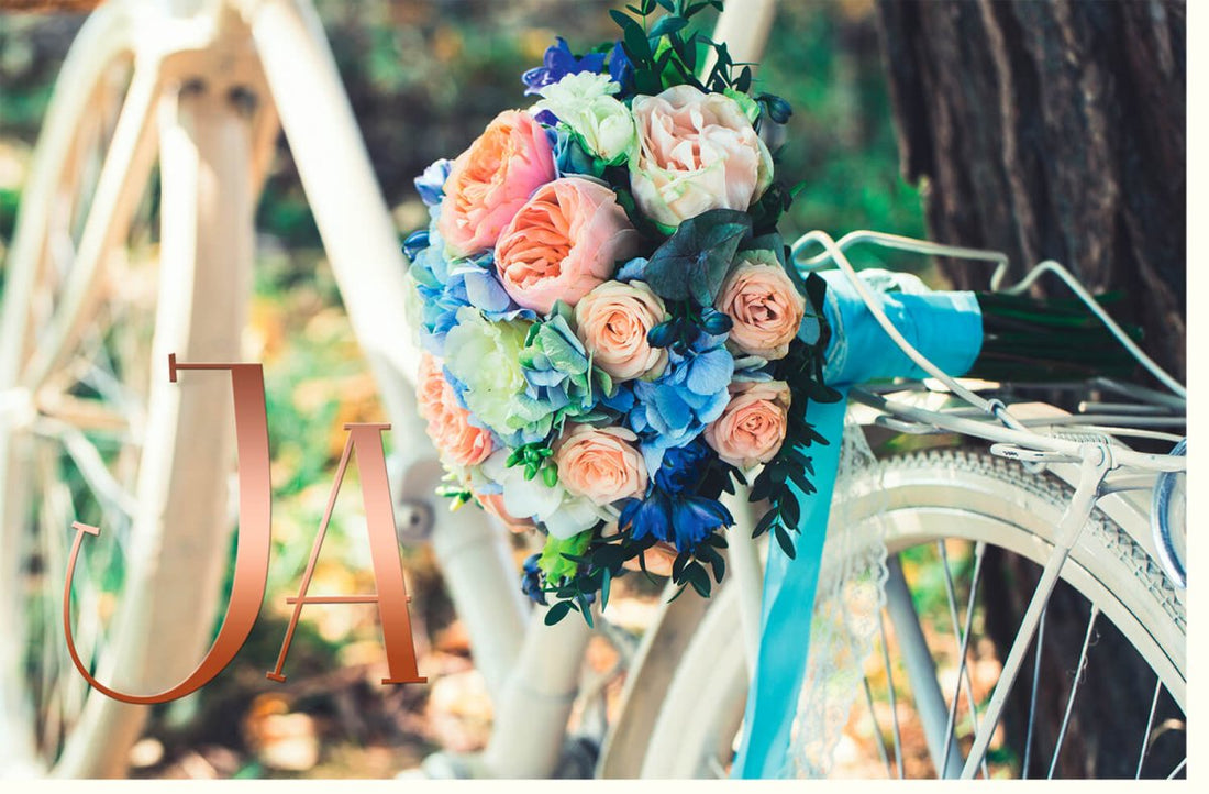 Hochzeitskarte Doppelkarte - Vintage Fahrrad mit Blumenstrauß, Romantische Glückwunschkarte zur Ehe, Brautpaar Feier, Liebe & Romantik Design