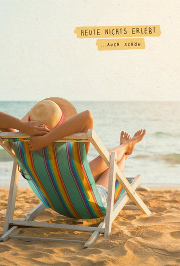 Postkarte Spruch nichts erlebt Person auf Liegestuhl am Strand, Zuckerrohrpapier