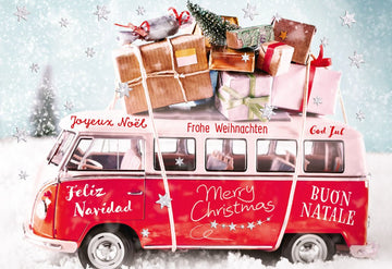 Weihnachtskarte Doppelkarte Vintage Bus mit Geschenken im Schnee - Vielsprachige Weihnachtsgrüße: Frohe Weihnachten, Merry Christmas, Feliz Navidad, Joyeux Noël, God Jul, Buon Natale - Festliche Rote Farbe