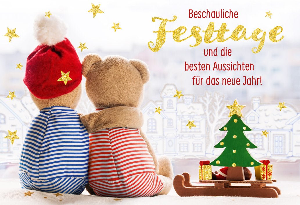 Weihnachtskarte & Neujahrsgruß Doppelkarte – Festliche Besinnlichkeit mit Teddybären, Schlitten & Tannenbaum in Winterlandschaft, Glitzersterne für Gemütliche Festtage